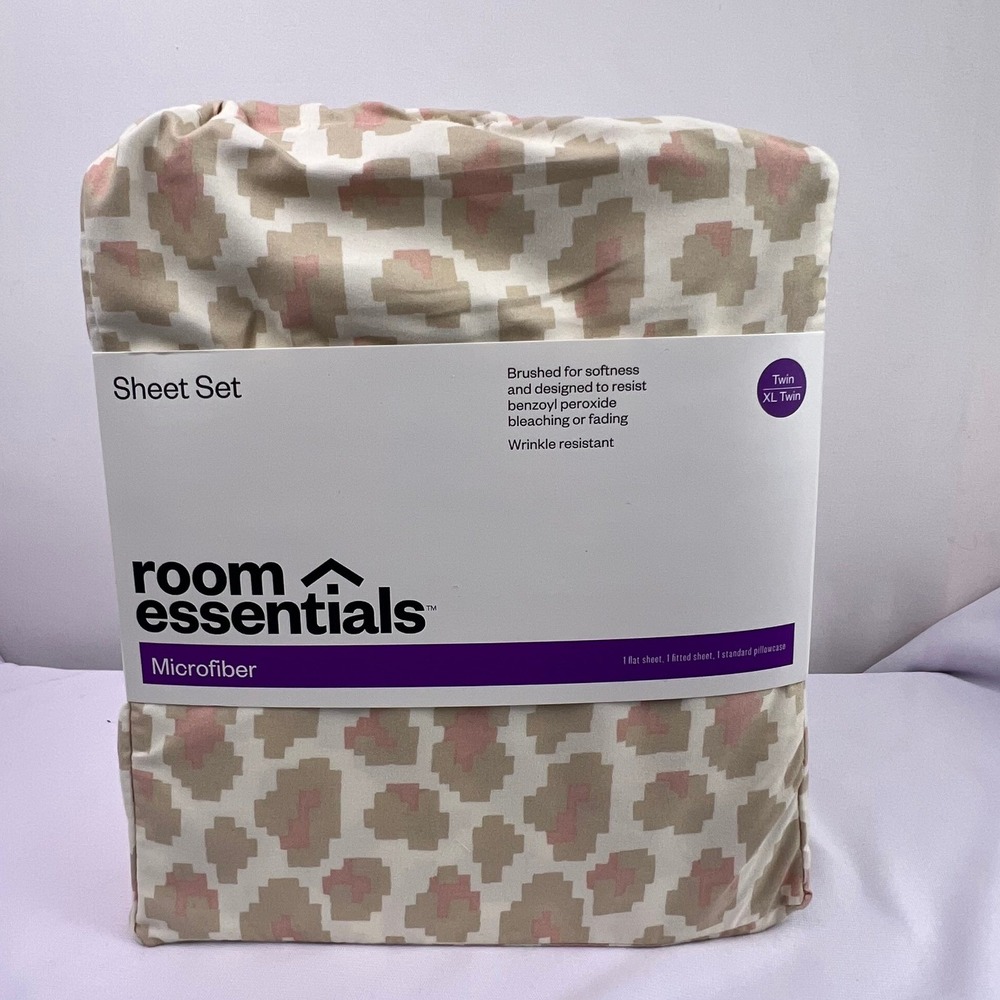 Room Essentials Twin XL Microfiber Sheet Set Pink Tan Pixelated Animal Print NEW